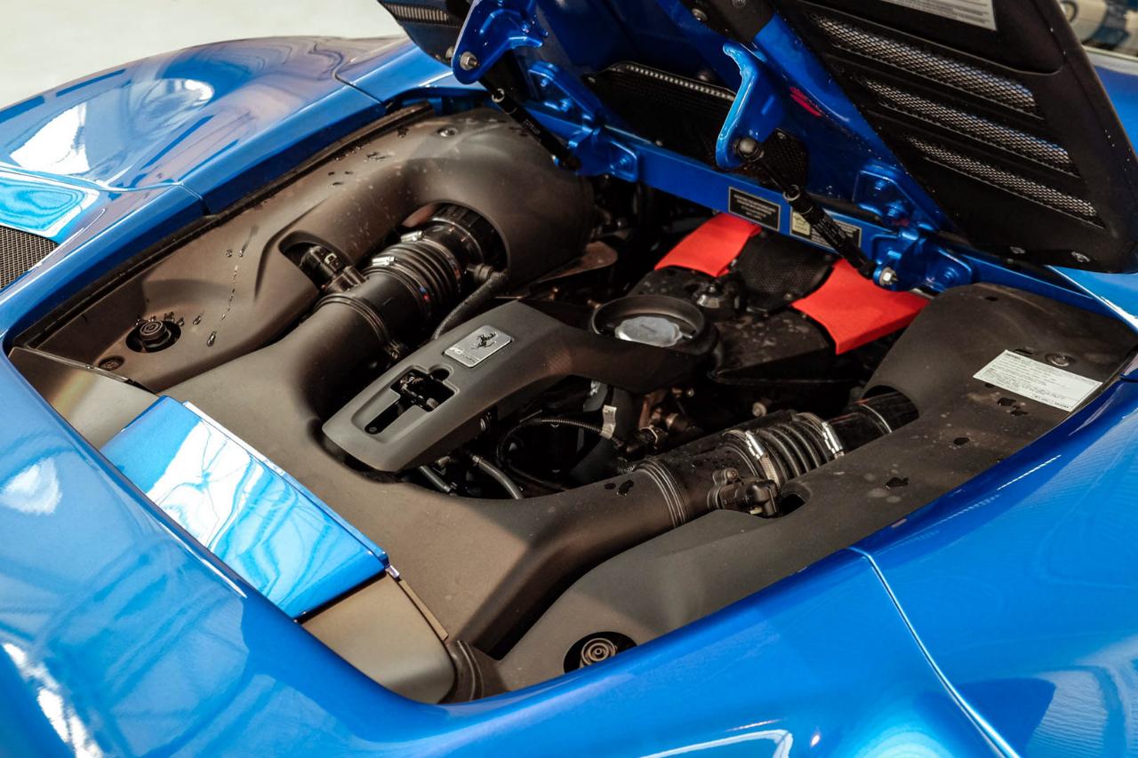 Ferrari F8 photo 59