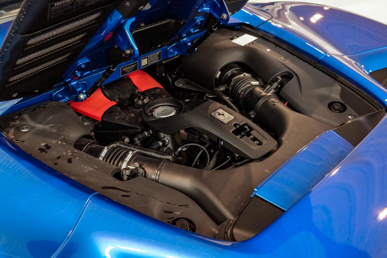 Ferrari F8 photo 61
