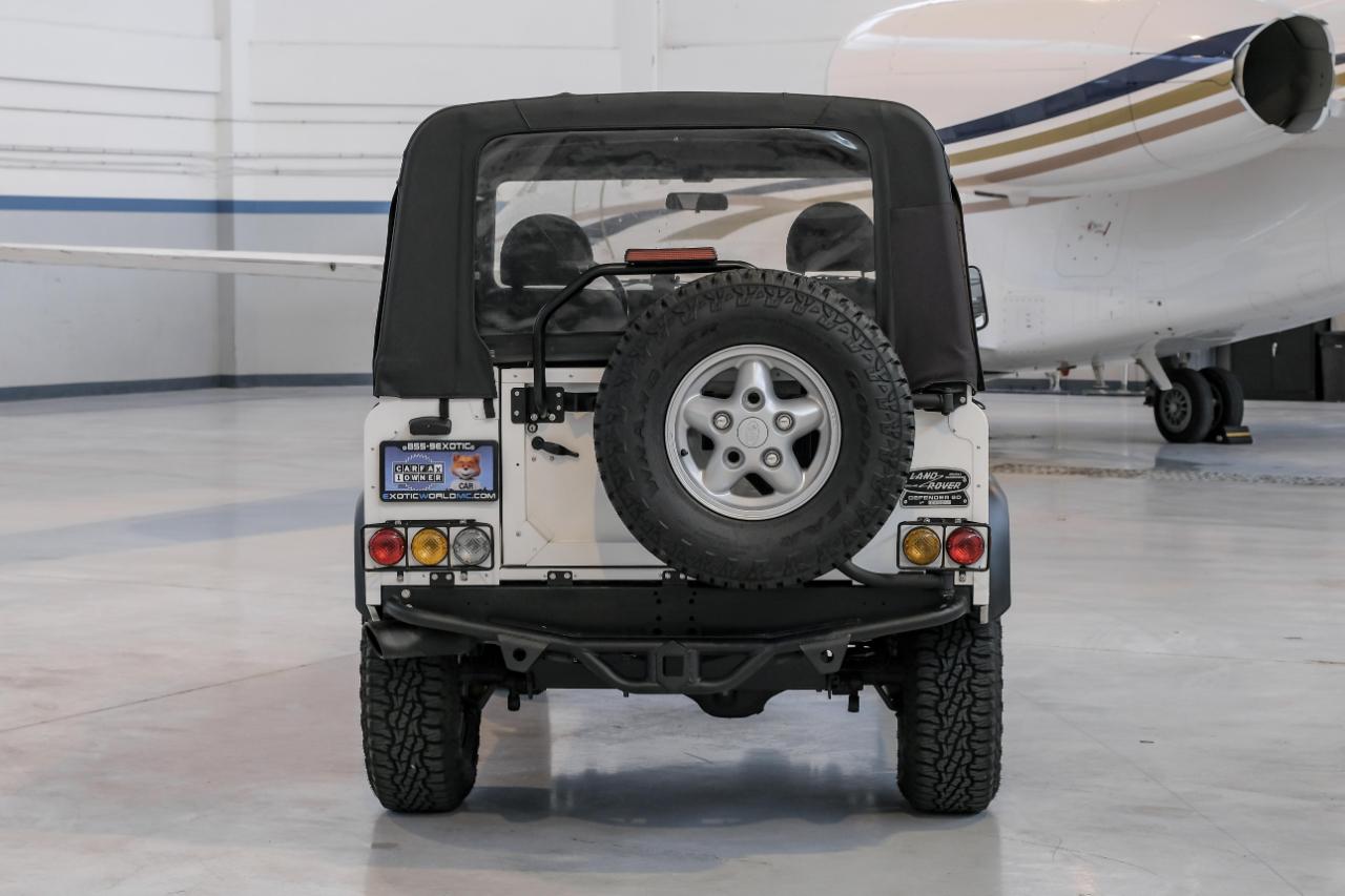 Land Rover Defender photo 14