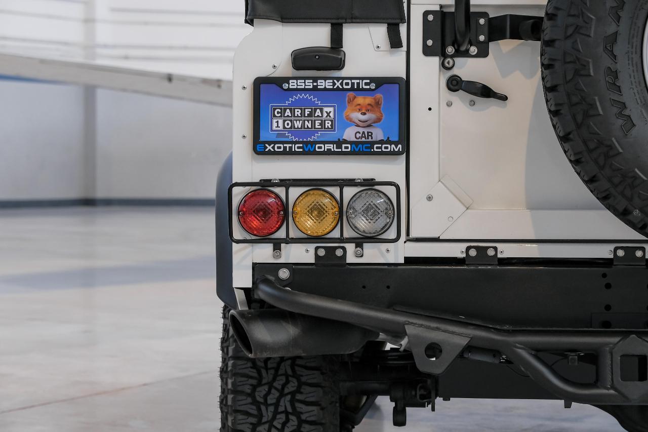 Land Rover Defender photo 42