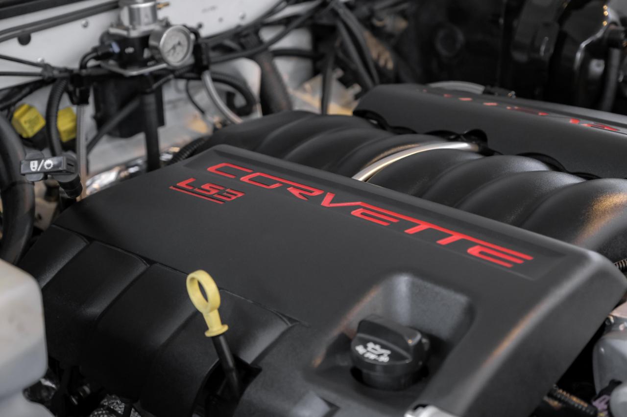 Land Rover Defender photo 49