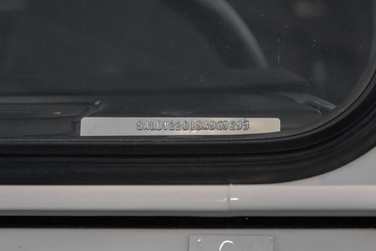 Land Rover Defender photo 56