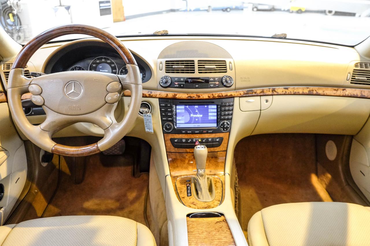Mercedes-Benz E-Class photo 12