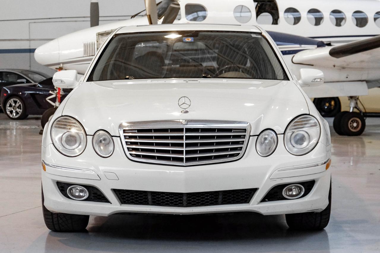 Mercedes-Benz E-Class photo 2