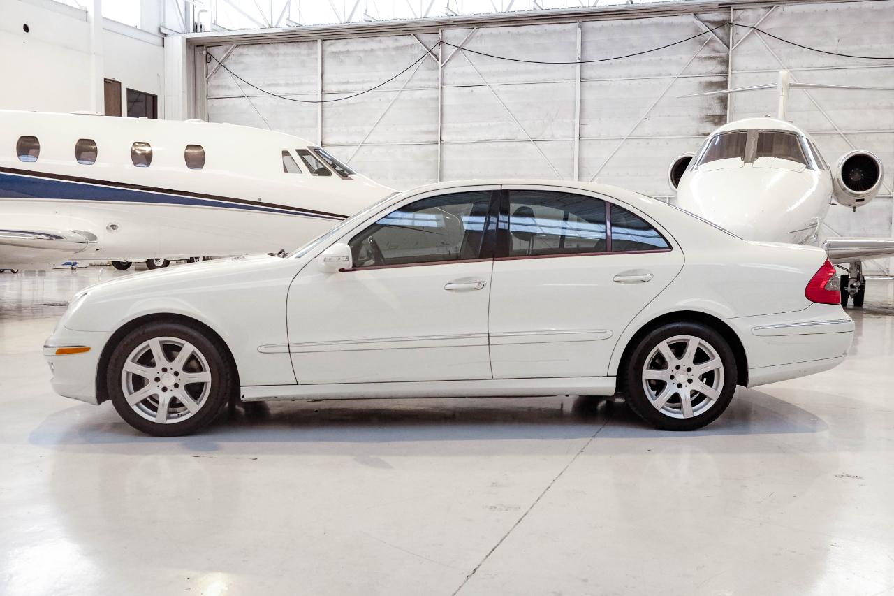 Mercedes-Benz E-Class photo 8