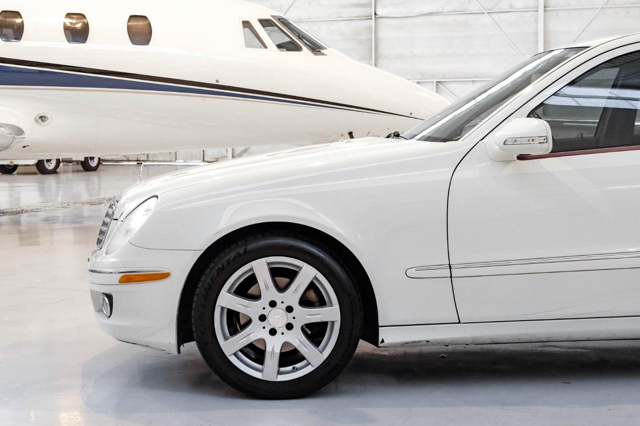 Mercedes-Benz E-Class photo 9