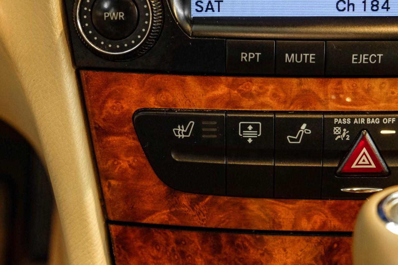 Mercedes-Benz E-Class photo 29