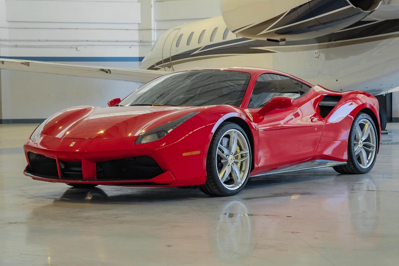 Ferrari 488 photo 5