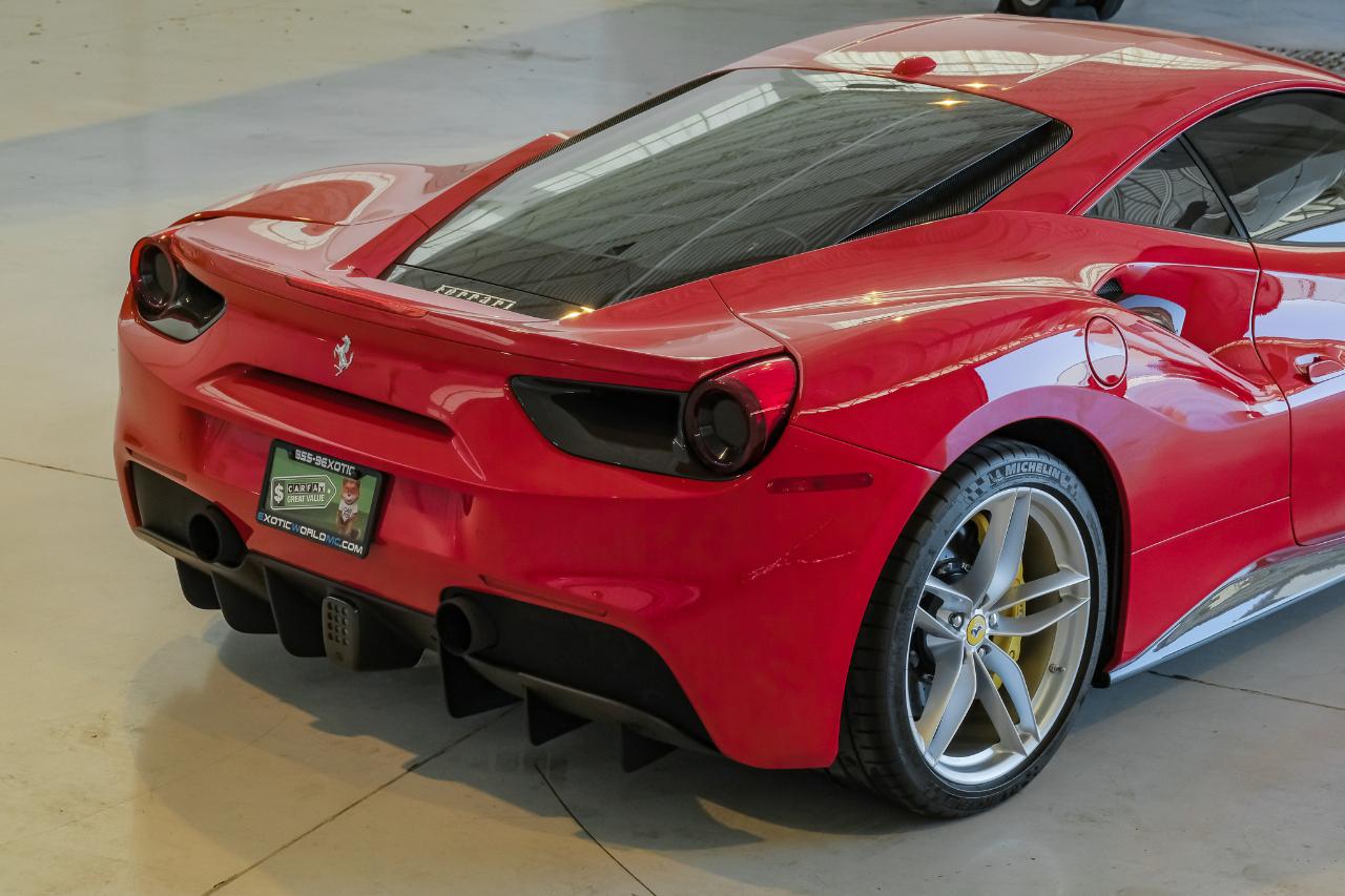 Ferrari 488 photo 10
