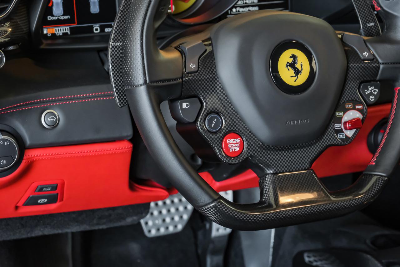 Ferrari 488 photo 20