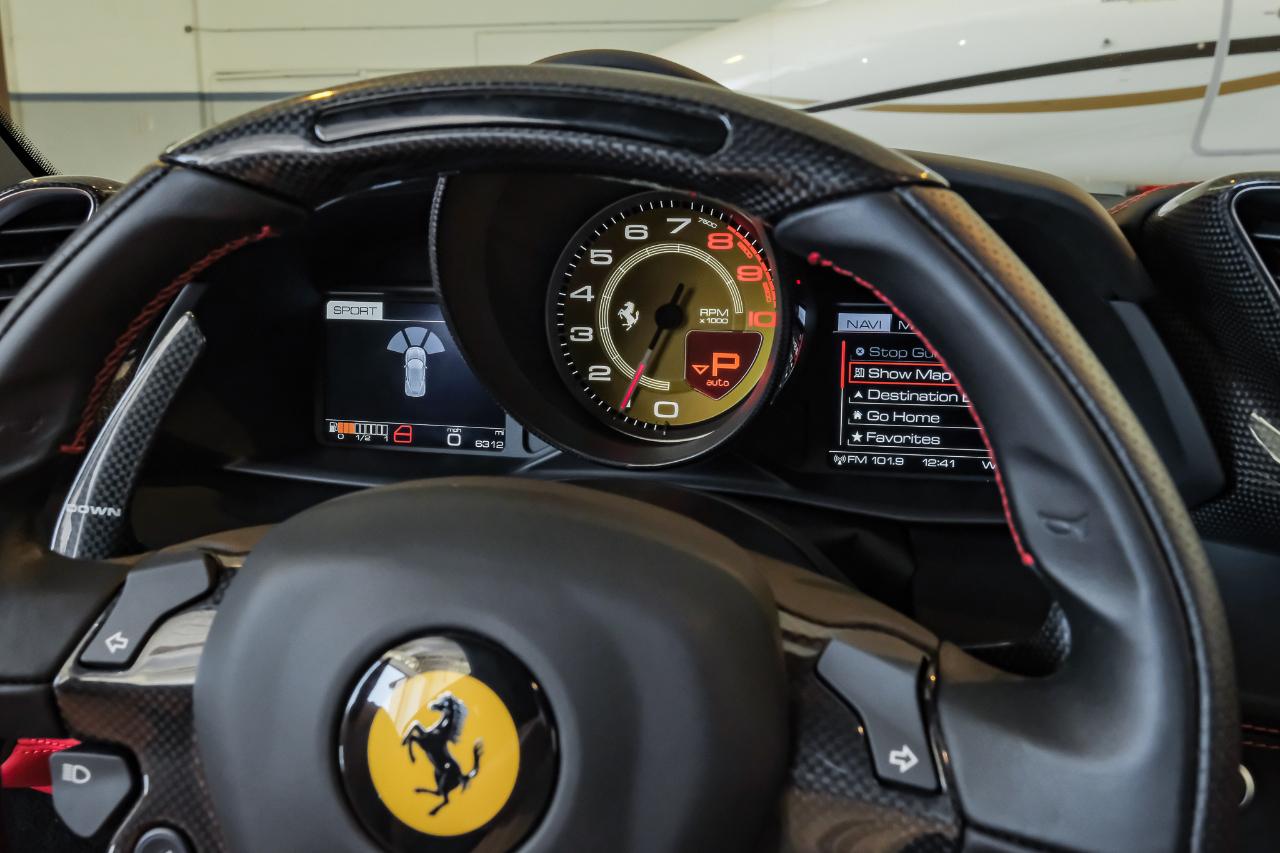 Ferrari 488 photo 22