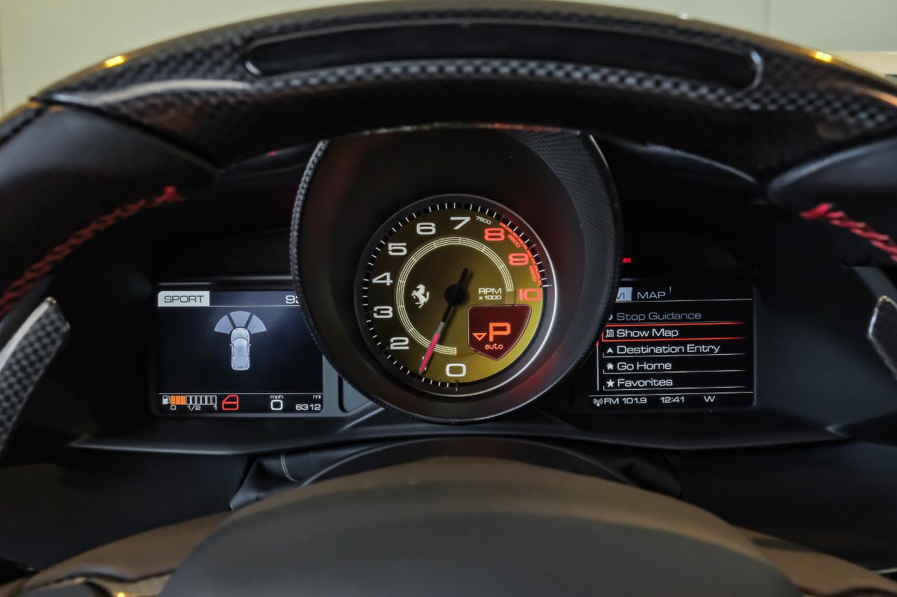Ferrari 488 photo 23