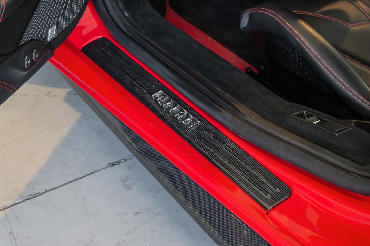 Ferrari 488 photo 37