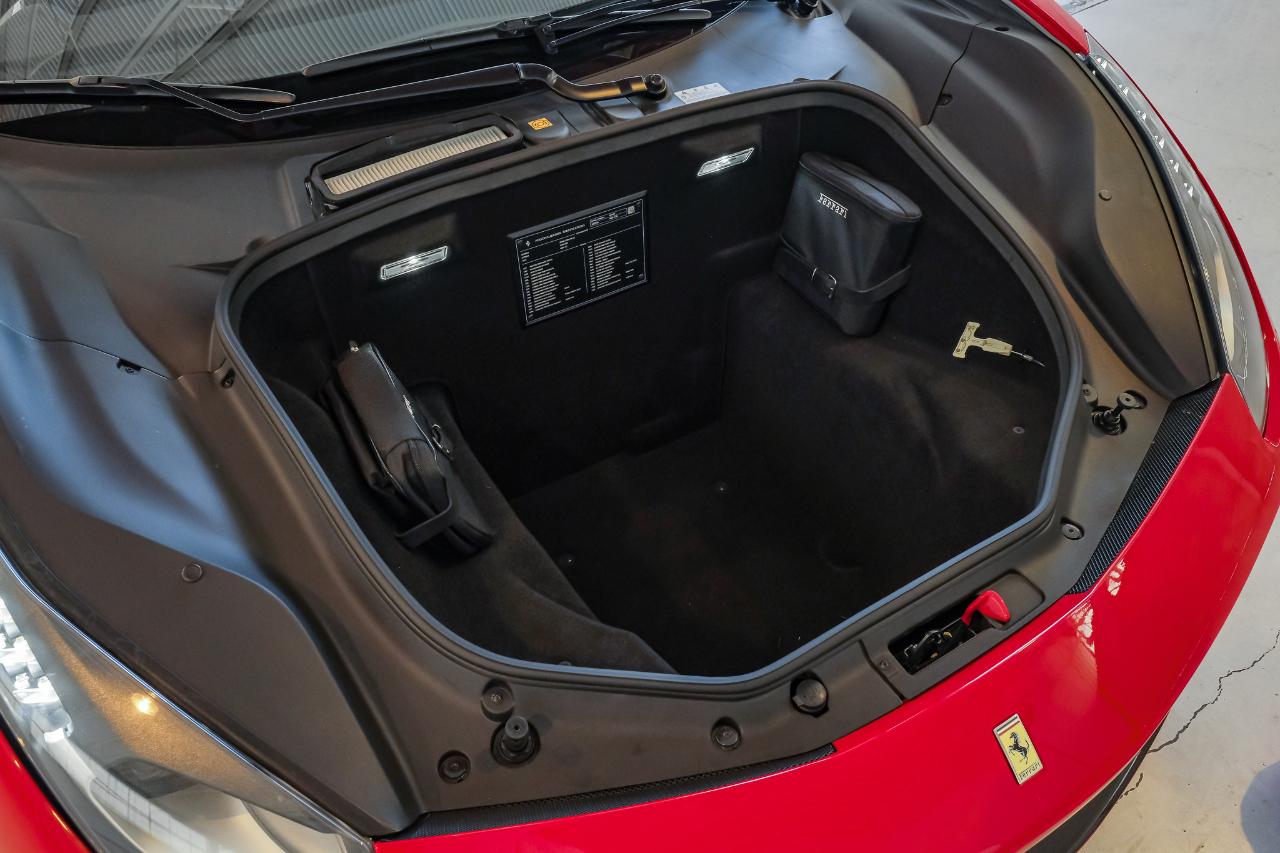 Ferrari 488 photo 62