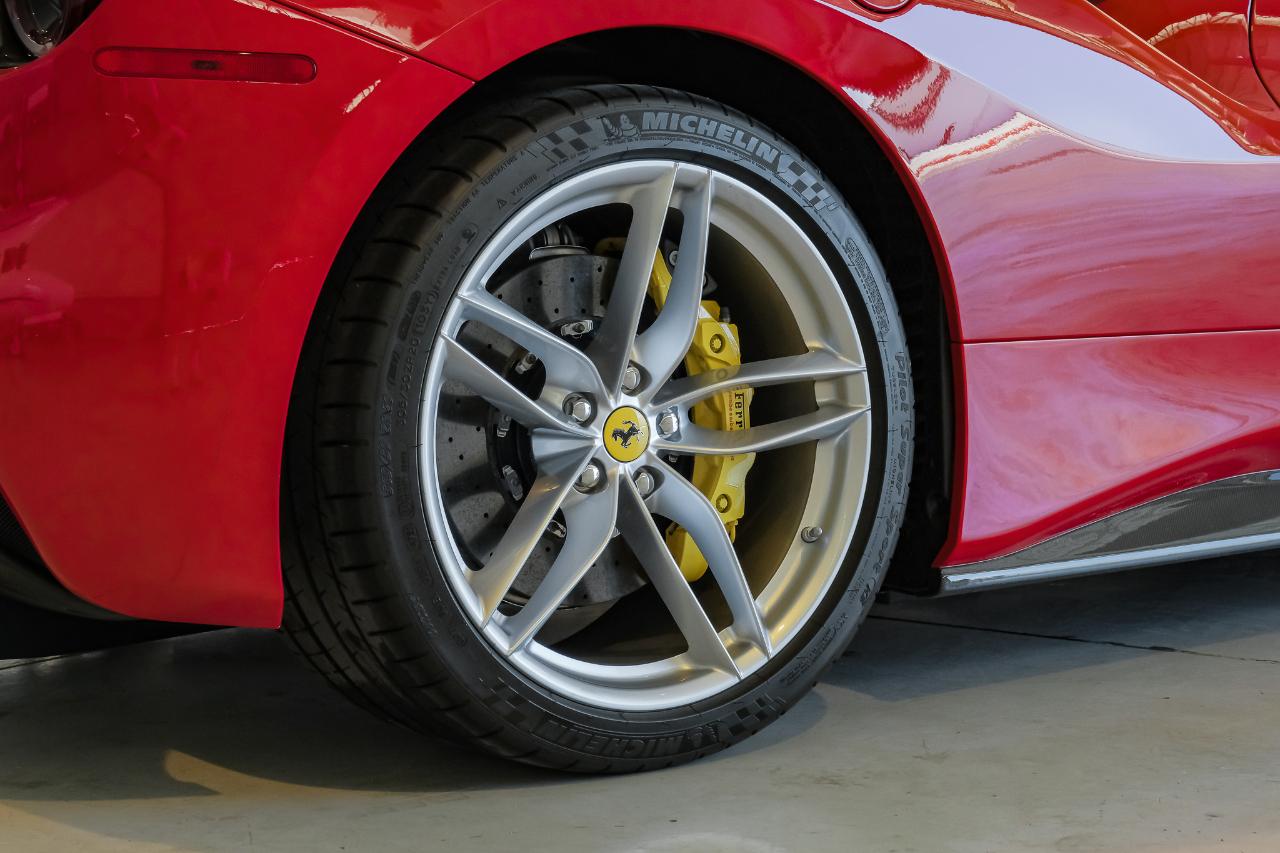 Ferrari 488 photo 65