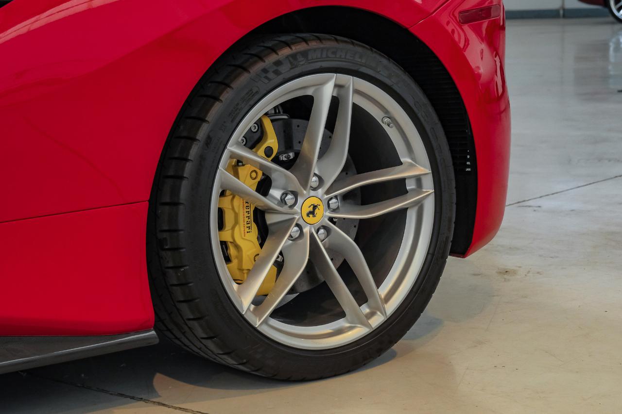 Ferrari 488 photo 68