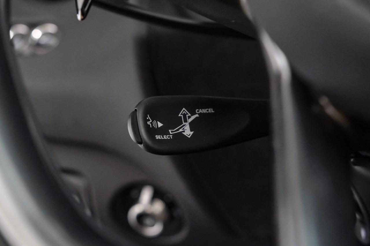 McLaren 750S photo 23