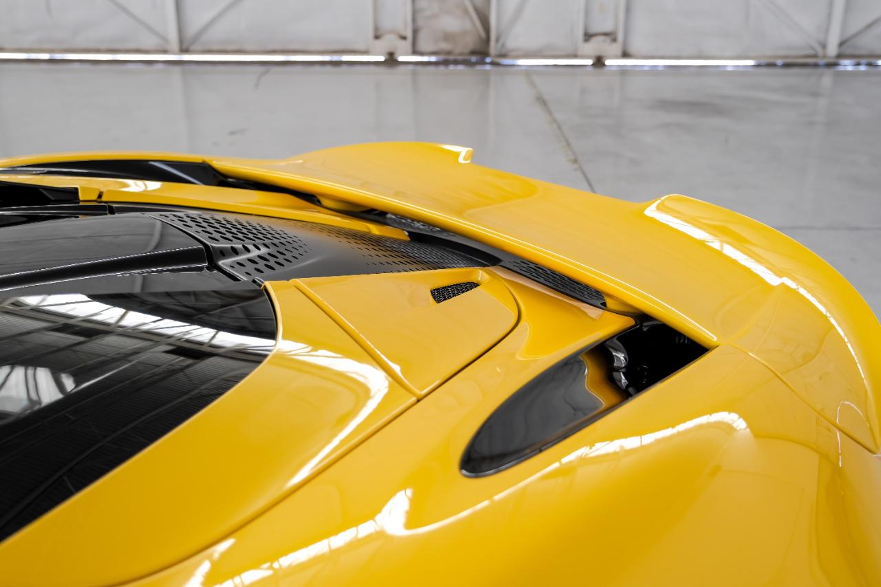 McLaren 750S photo 55