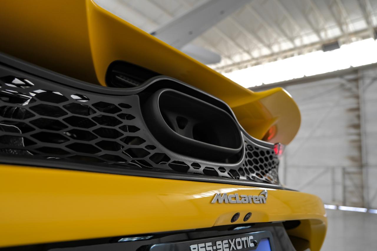 McLaren 750S photo 57