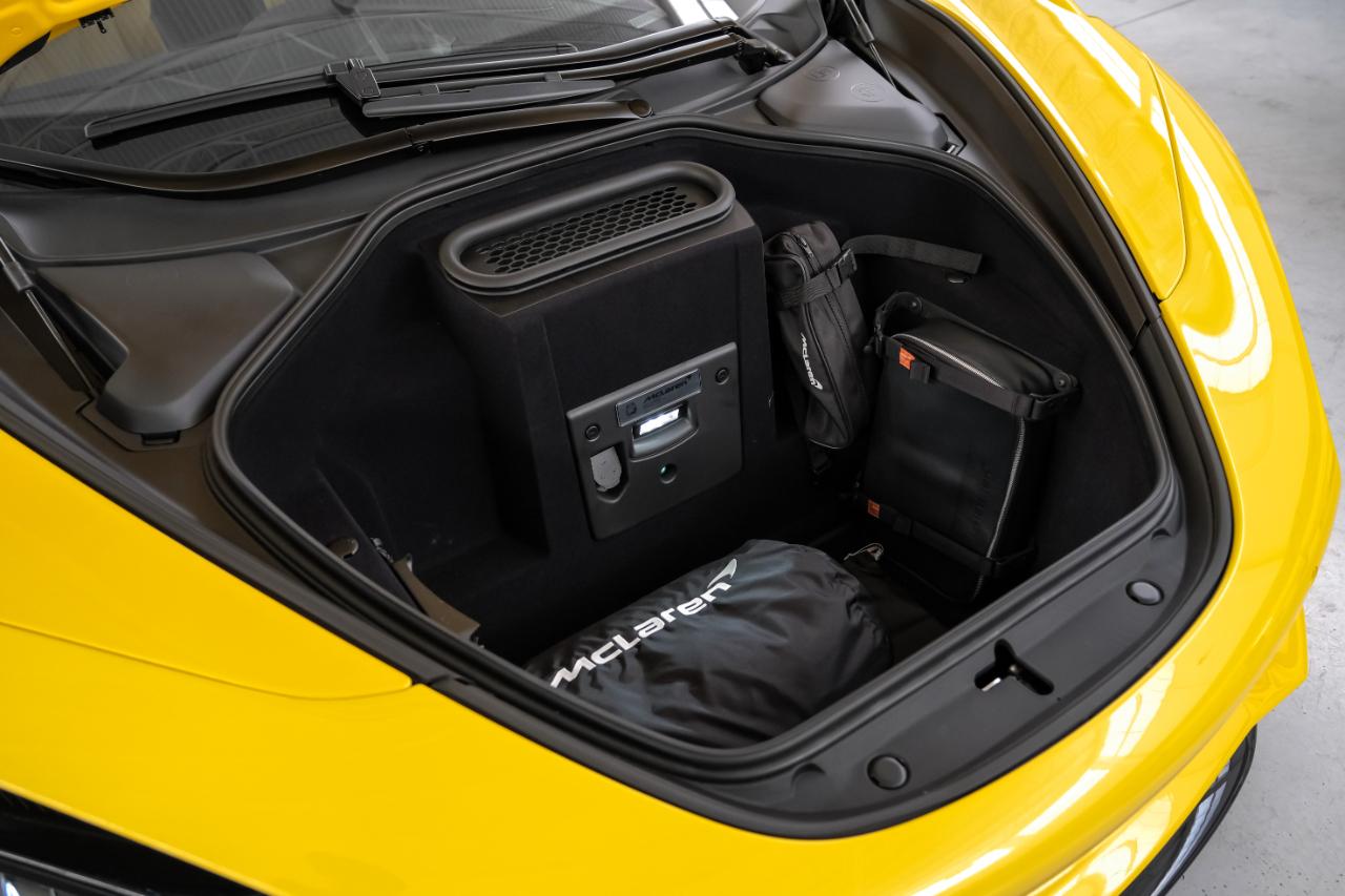 McLaren 750S photo 59