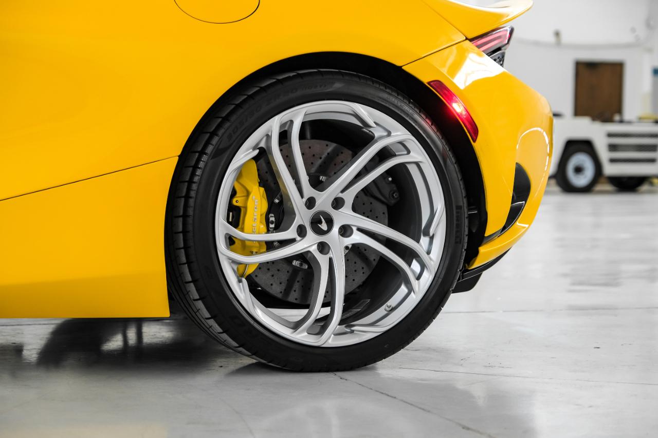 McLaren 750S photo 63