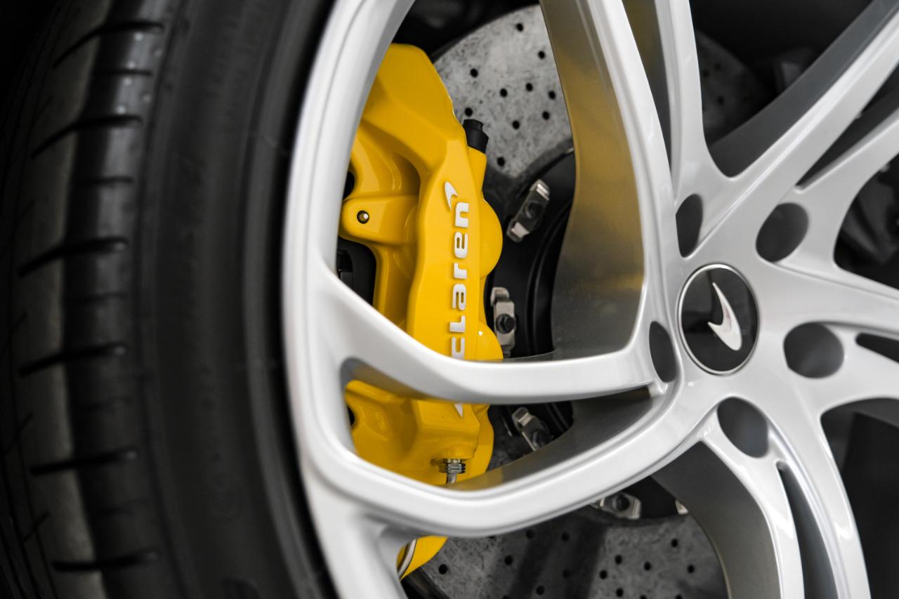 McLaren 750S photo 64