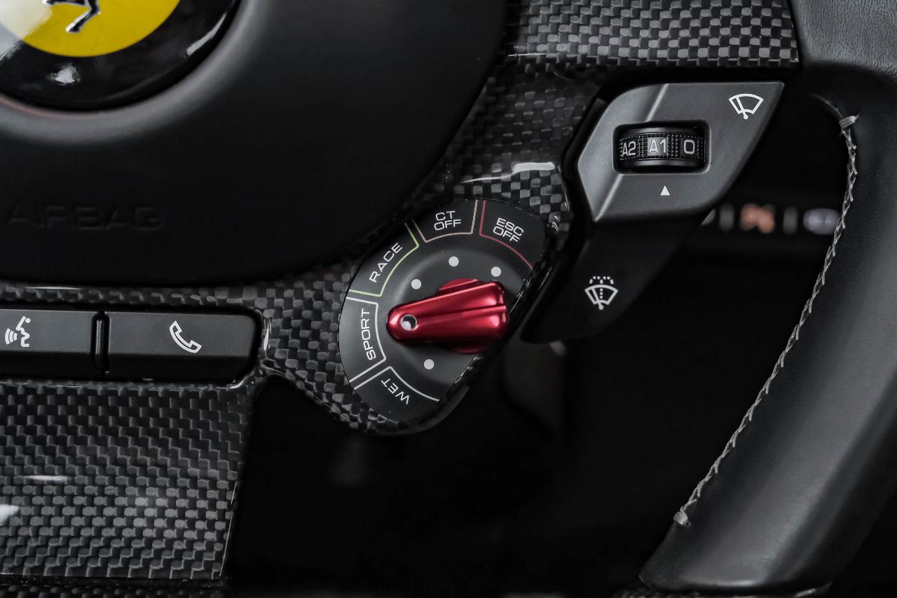 Ferrari 812 photo 27