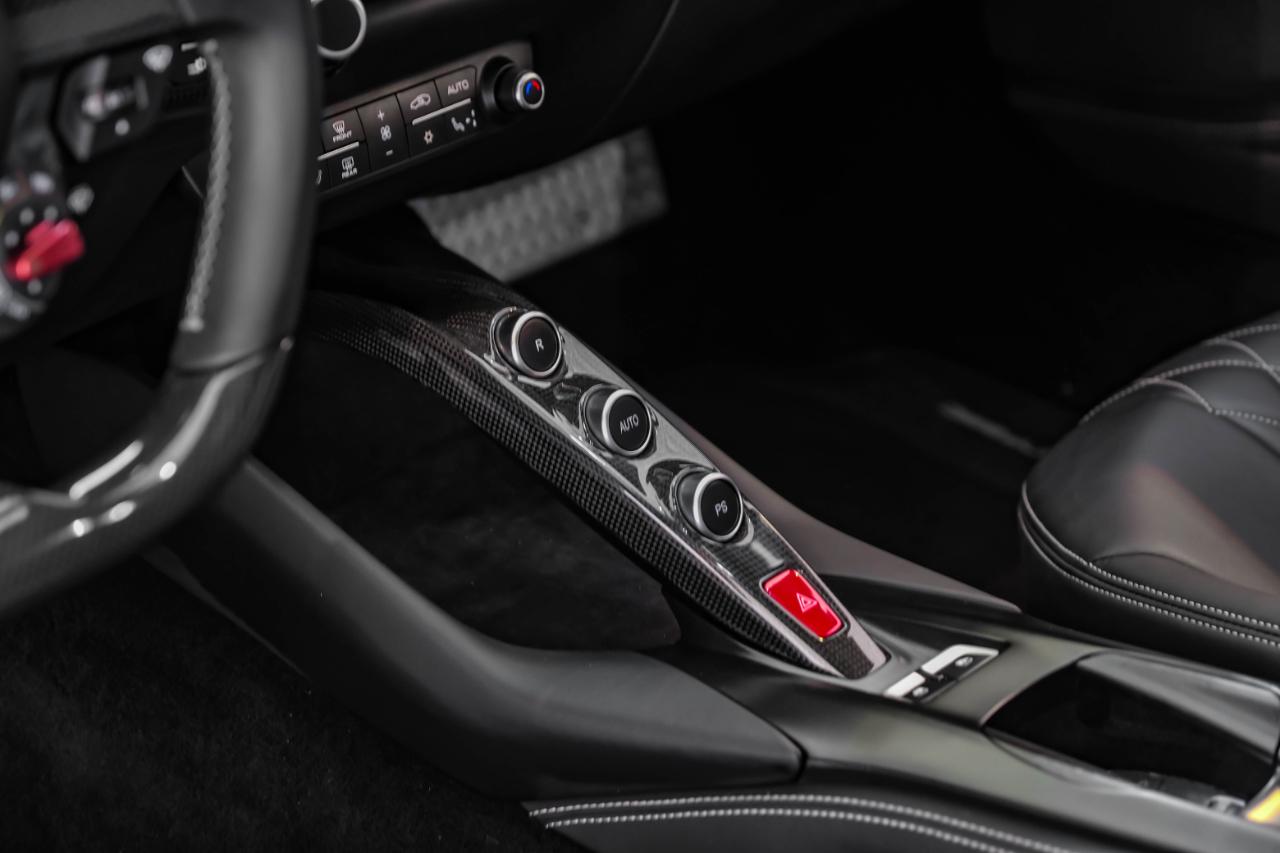 Ferrari 812 photo 40