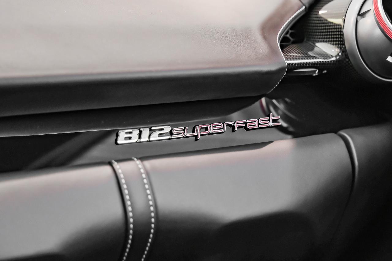 Ferrari 812 photo 46