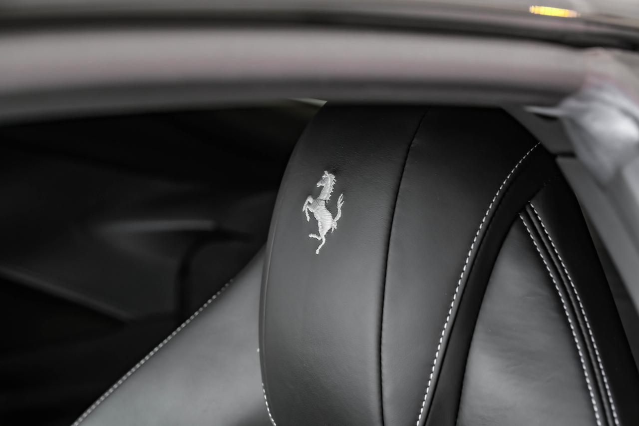 Ferrari 812 photo 50