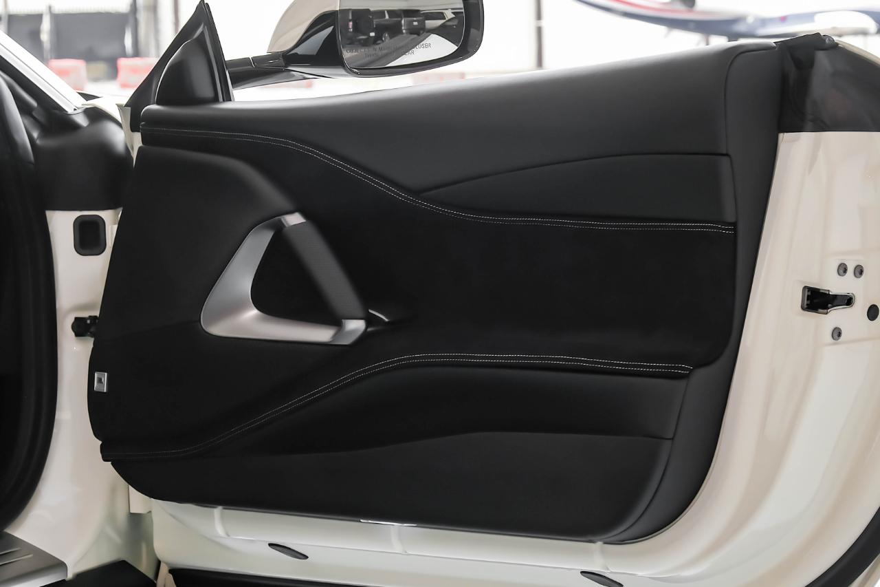 Ferrari 812 photo 59