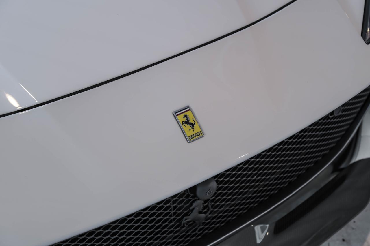 Ferrari 812 photo 62
