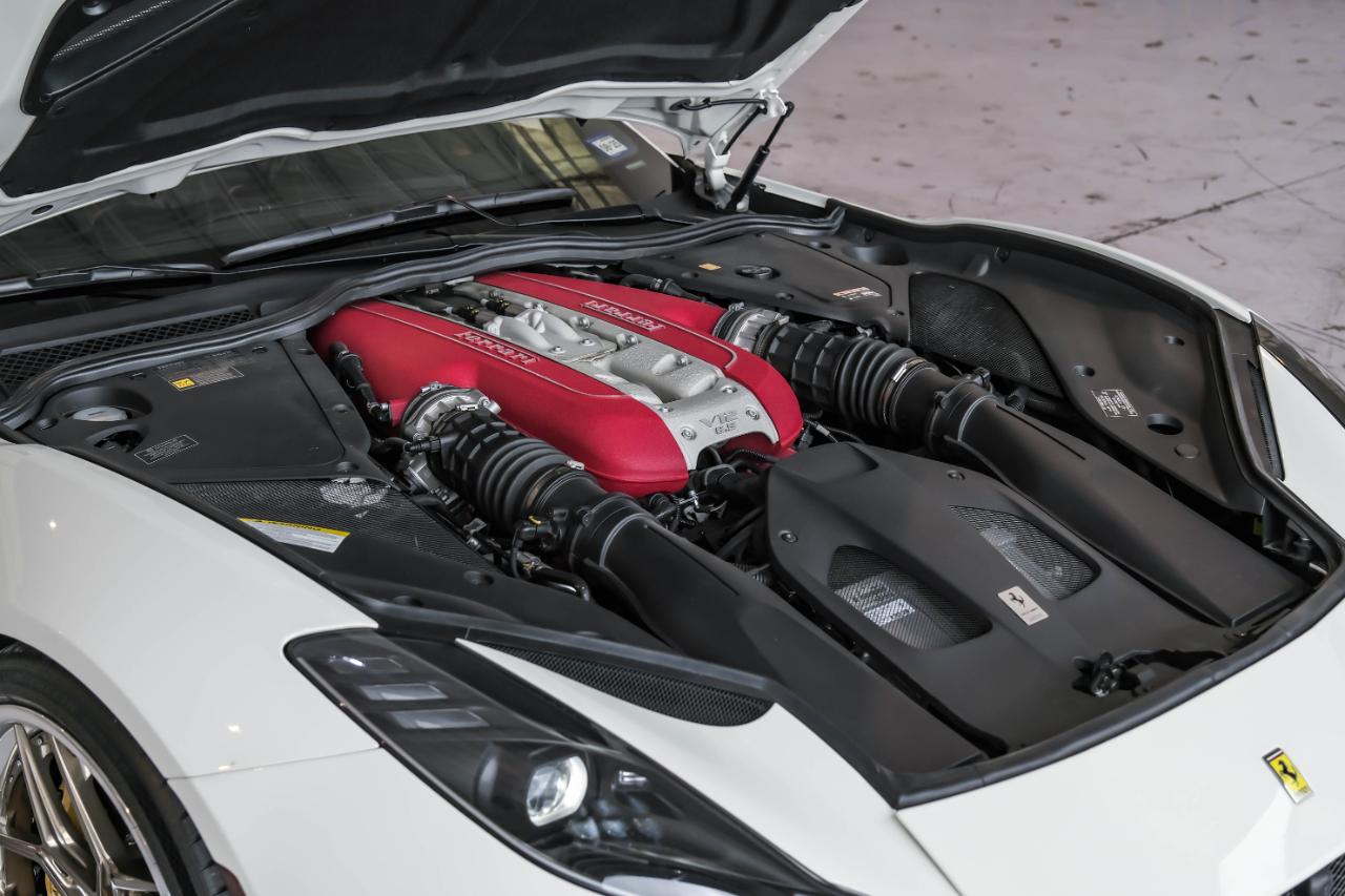 Ferrari 812 photo 68