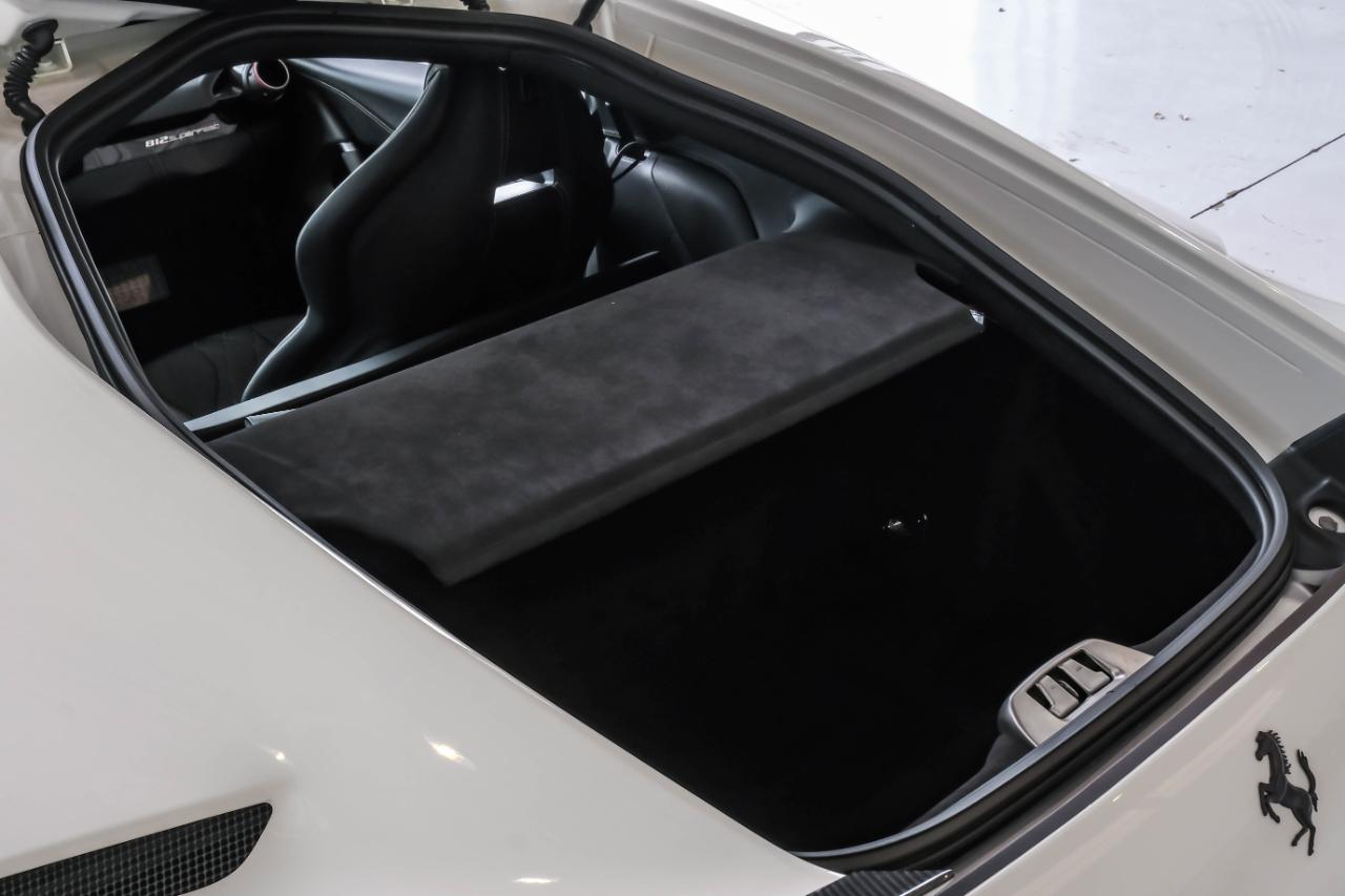 Ferrari 812 photo 76