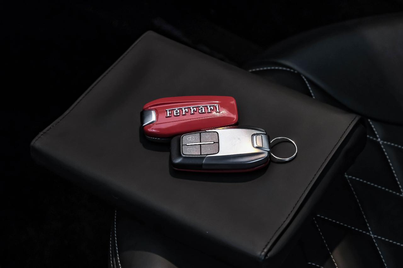 Ferrari 812 photo 83