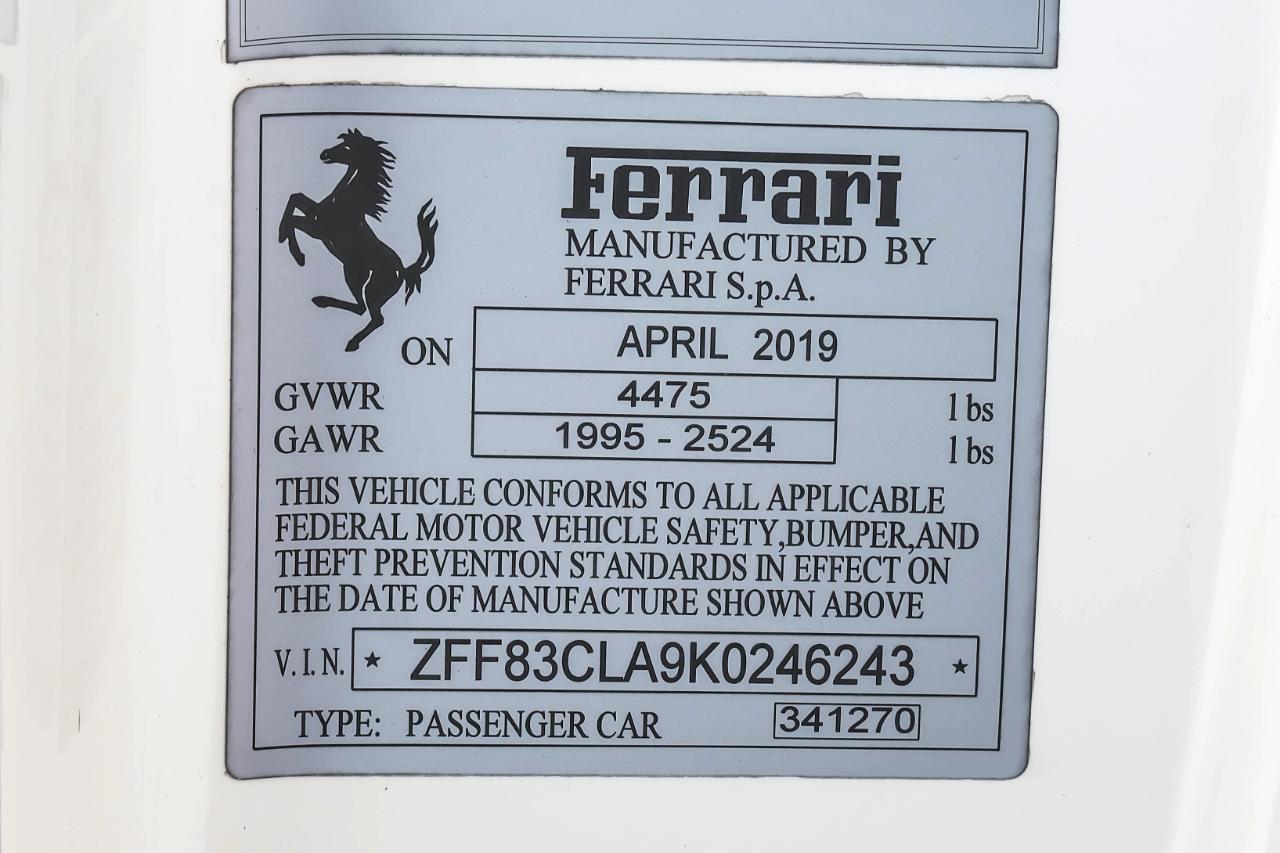 Ferrari 812 photo 86