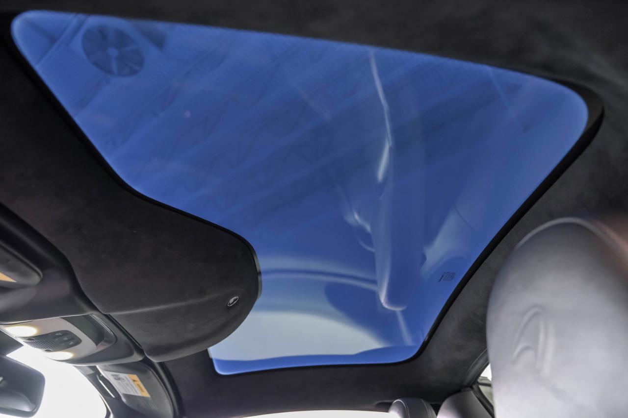 McLaren 720S photo 4