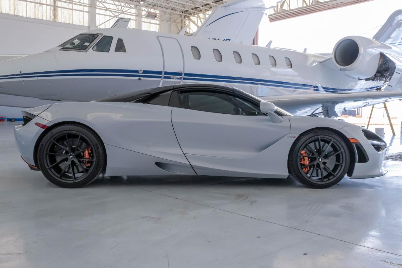 McLaren 720S photo 14