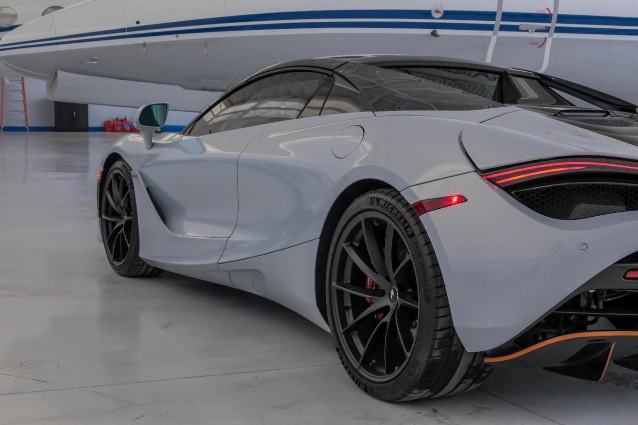 McLaren 720S photo 20