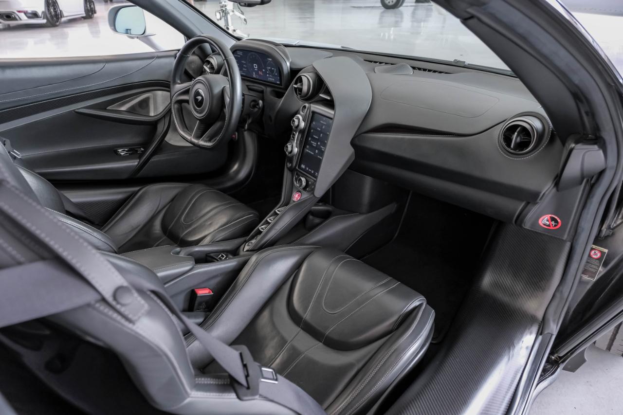 McLaren 720S photo 27