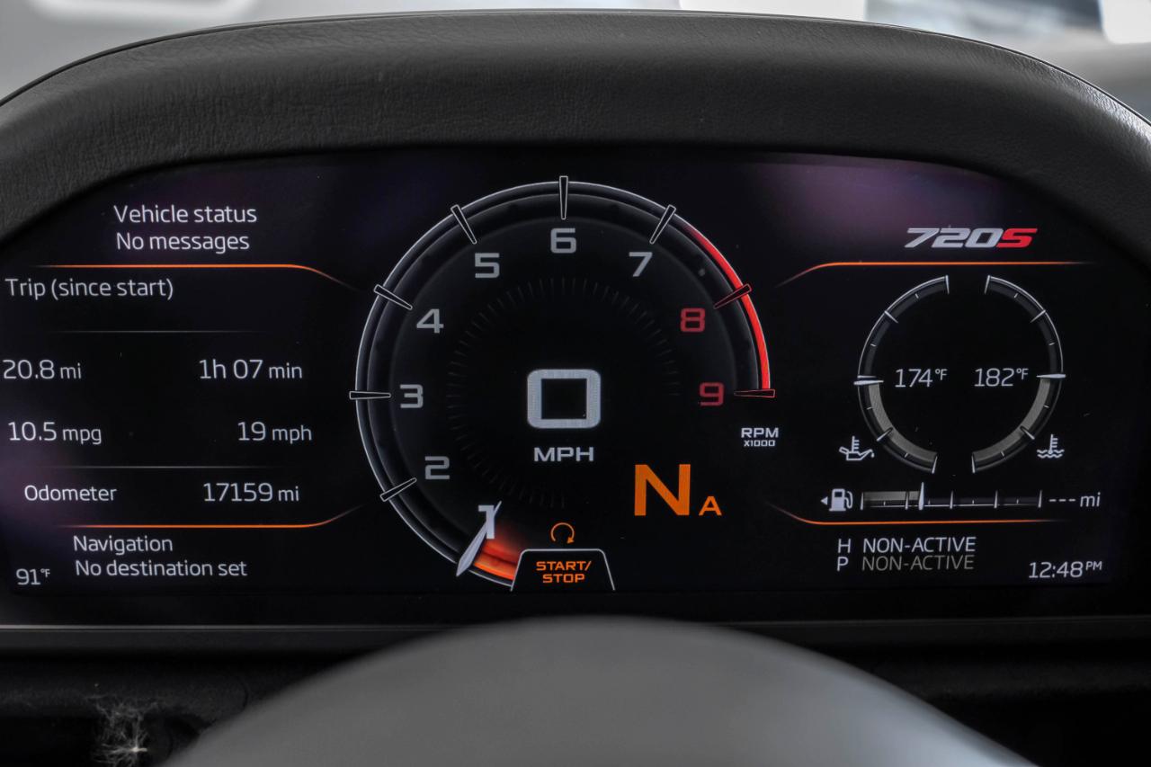 McLaren 720S photo 32