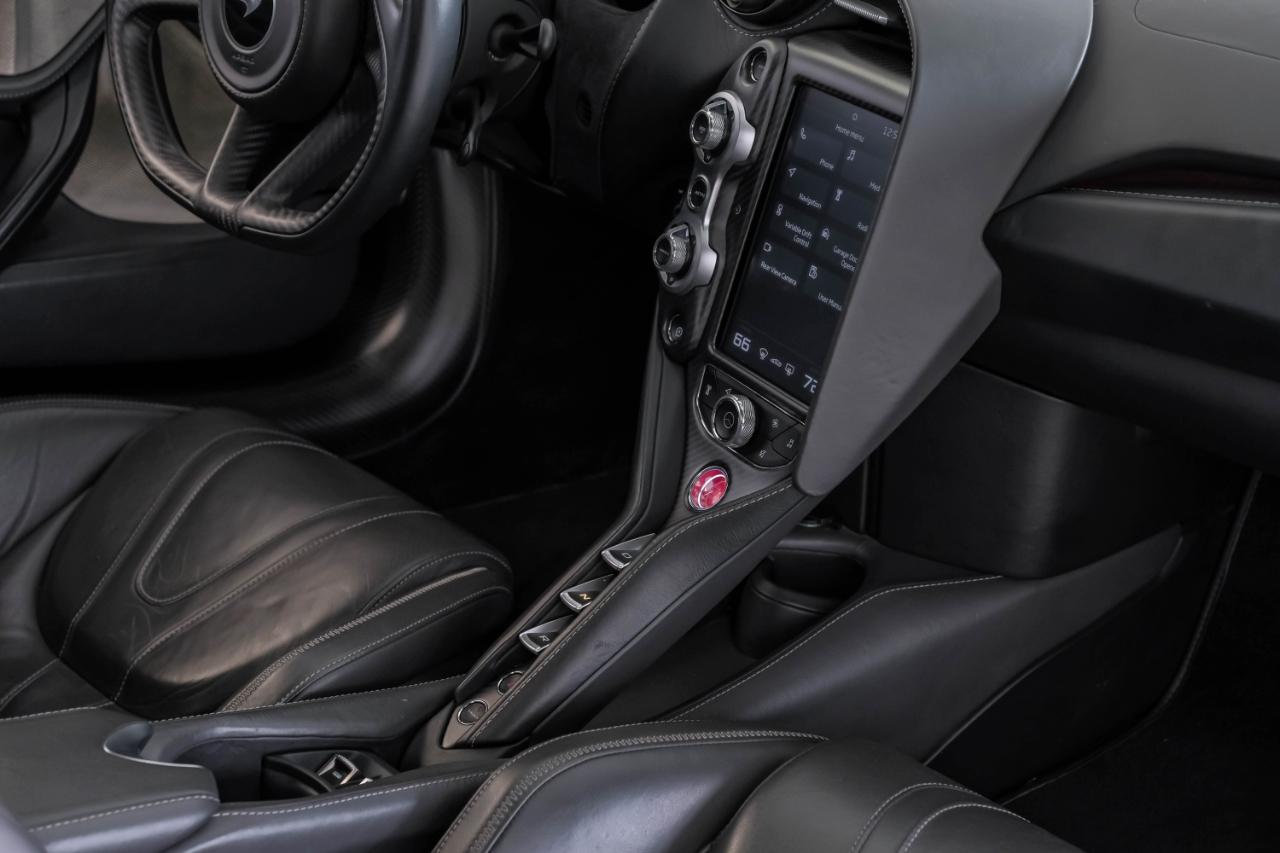 McLaren 720S photo 39