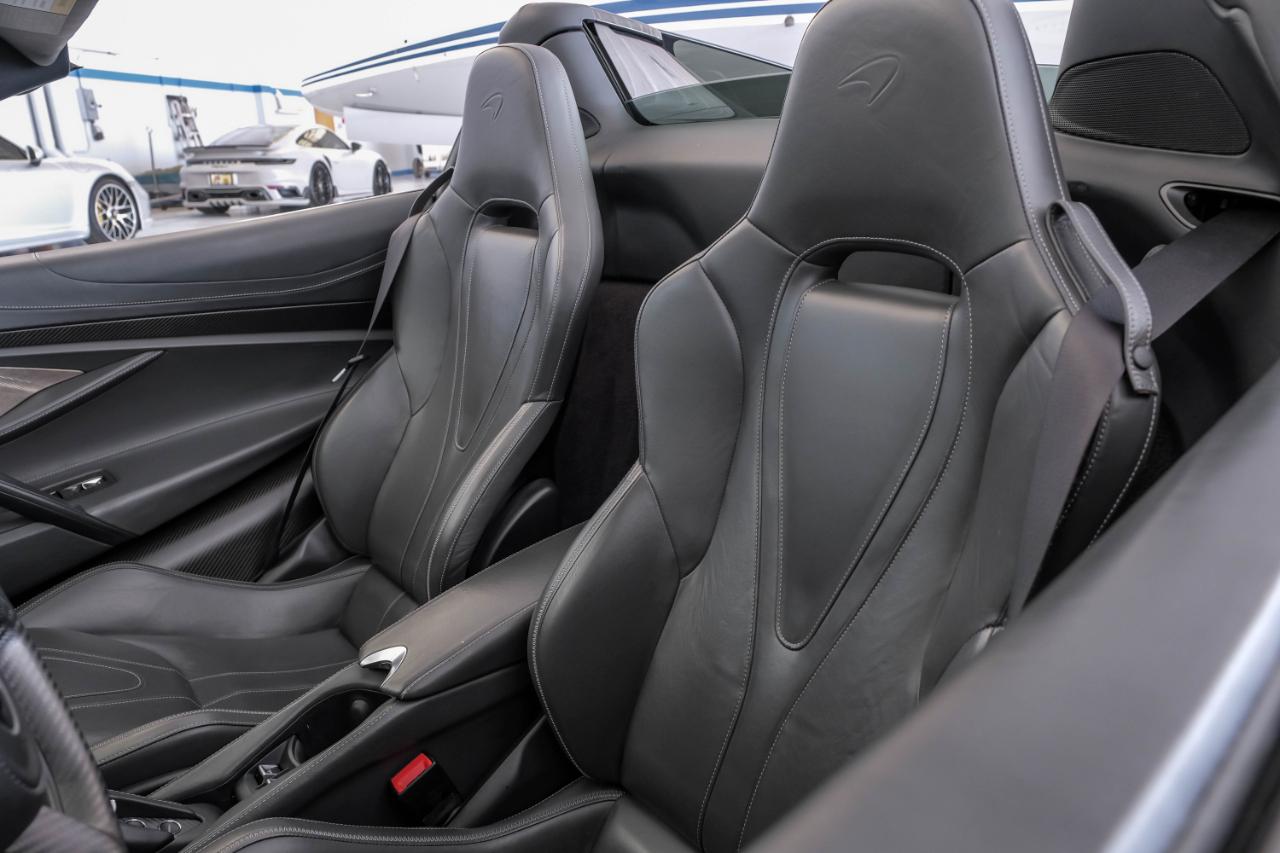 McLaren 720S photo 49
