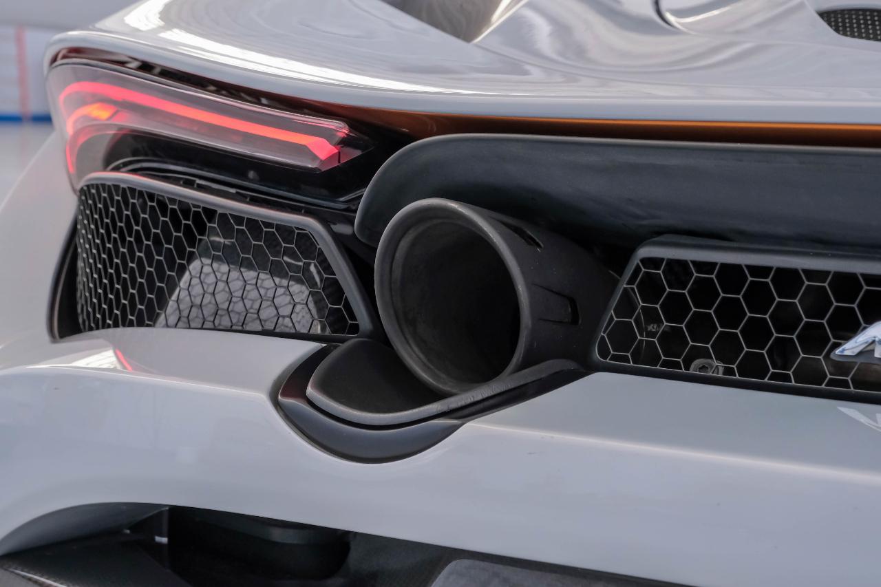 McLaren 720S photo 69