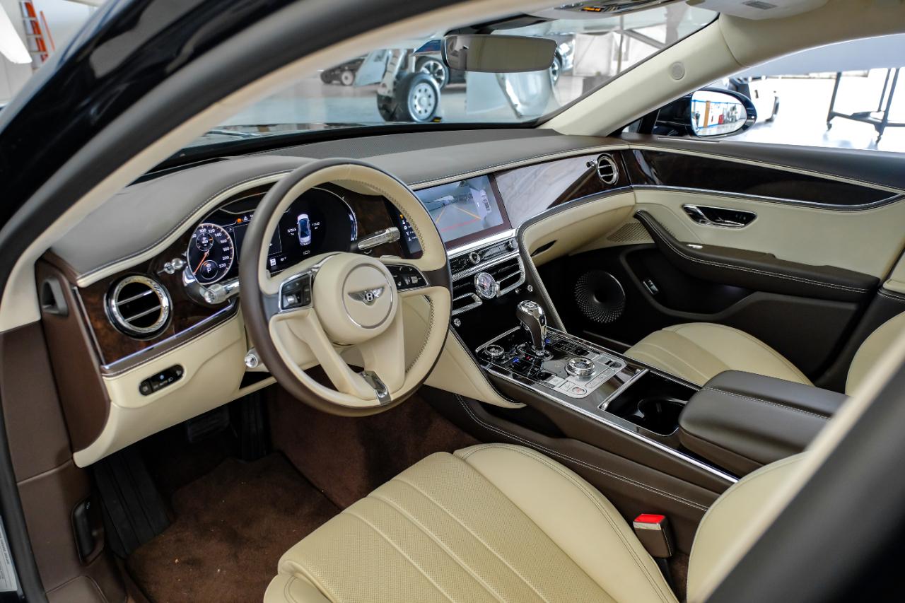 Bentley Flying Spur photo 2