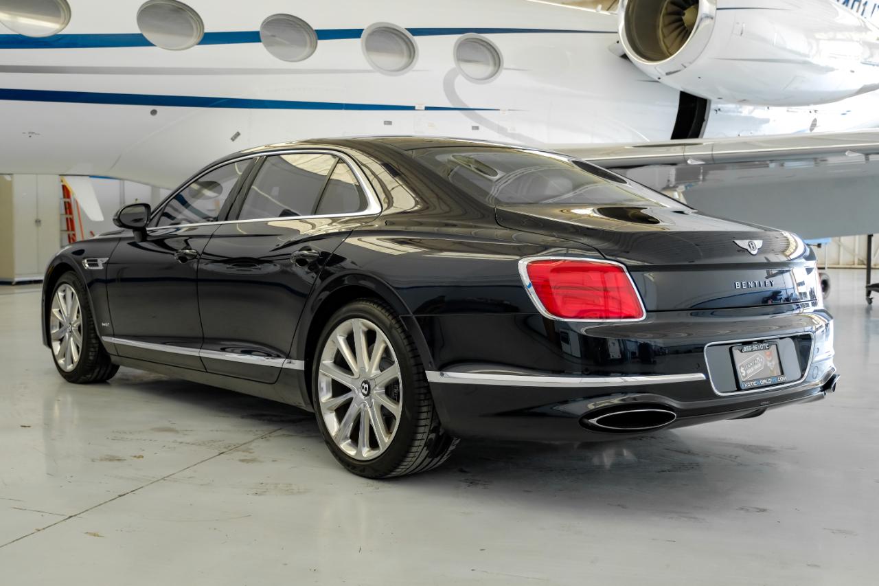 Bentley Flying Spur photo 12