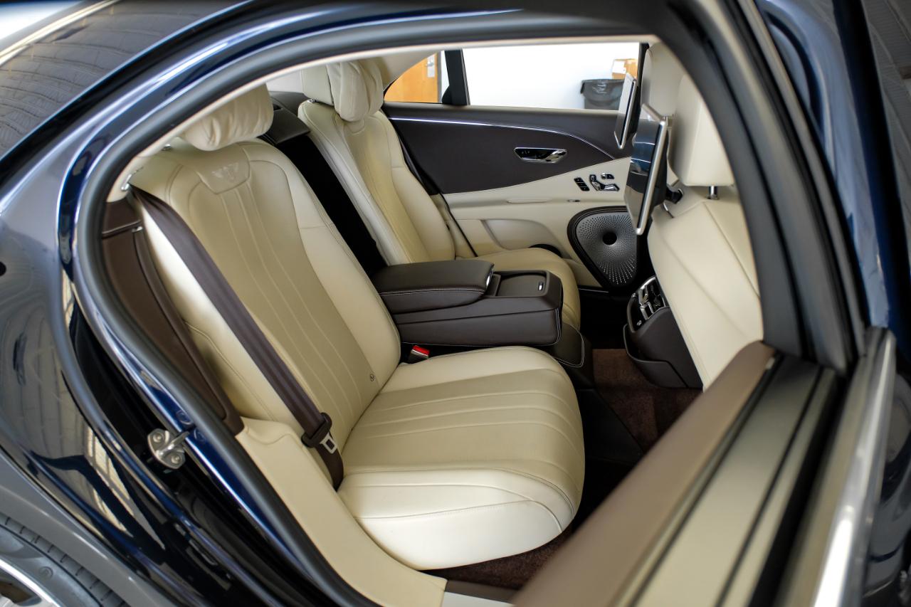 Bentley Flying Spur photo 38