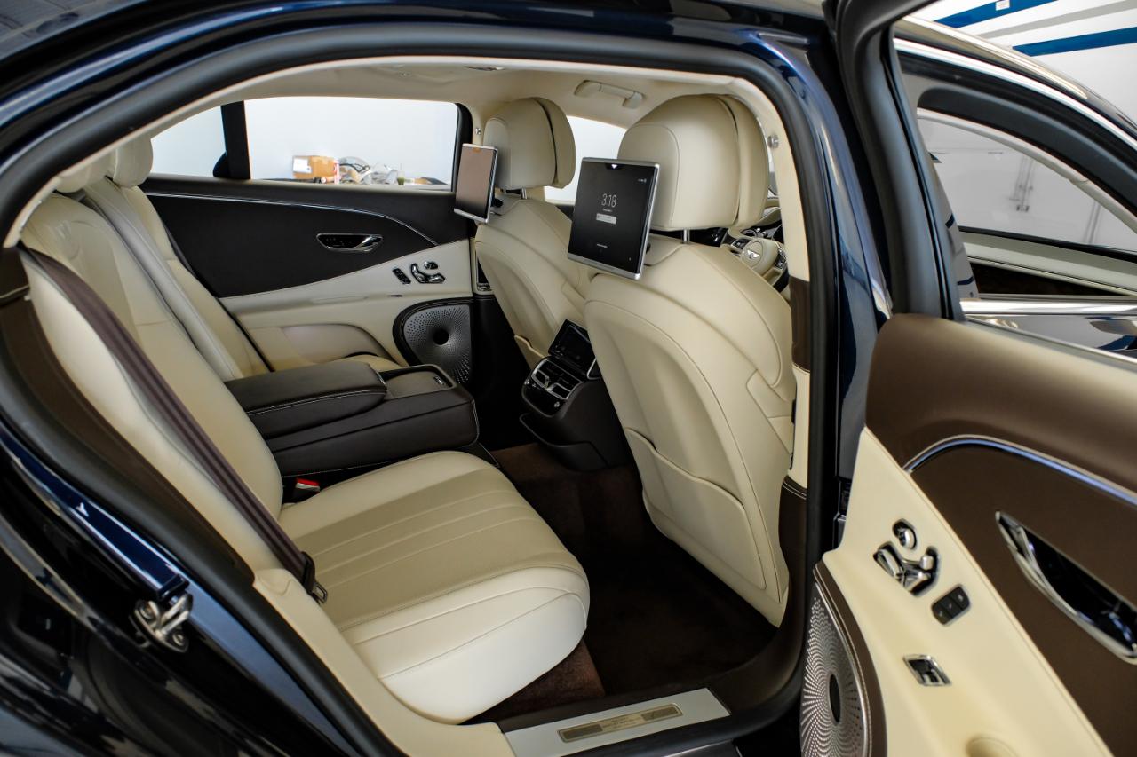 Bentley Flying Spur photo 39