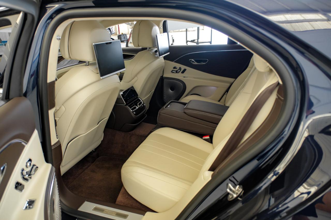 Bentley Flying Spur photo 42