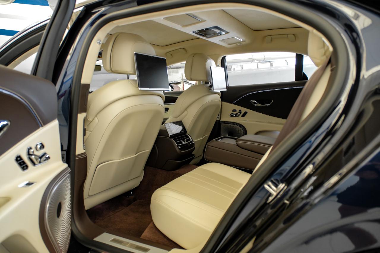 Bentley Flying Spur photo 43